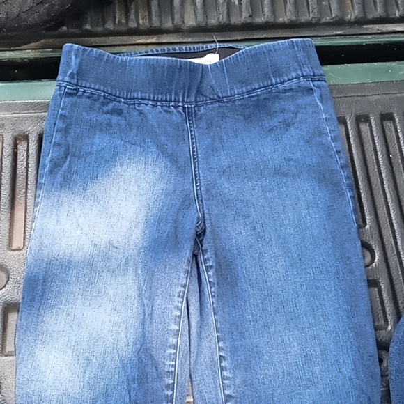 Old navy leggings - Picture 2 of 2